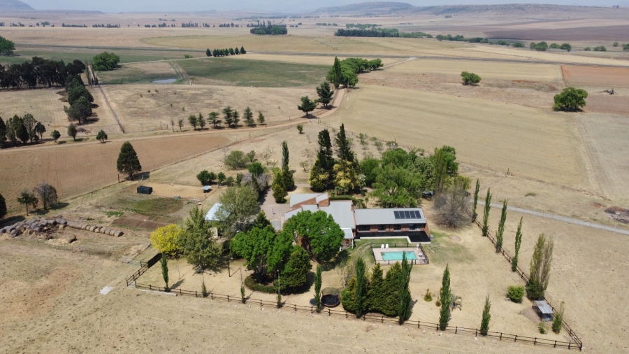 5 Bedroom Property for Sale in Bethlehem Rural Free State